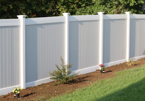 Choose a Less Expensive Fencing Material