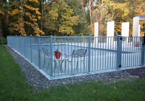 All You Need to Know About Aluminum Pool Fences